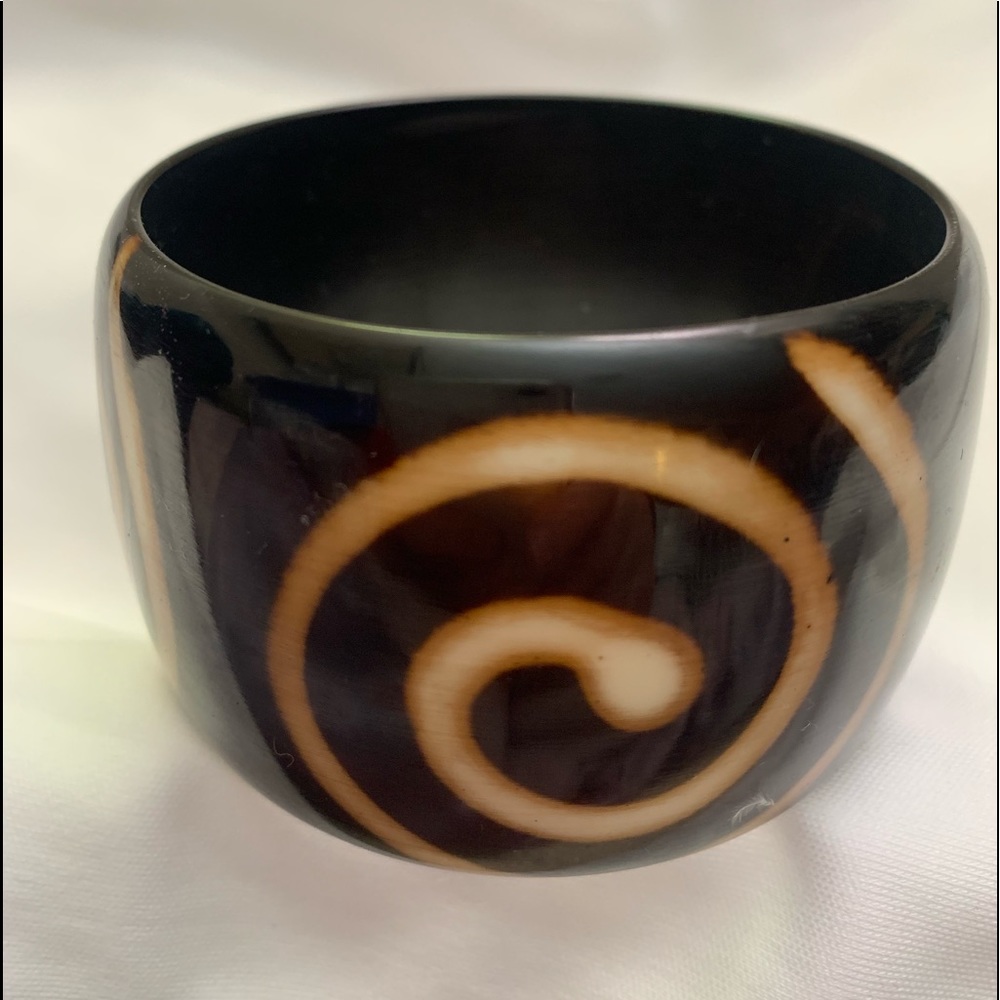 Bold Abstract Design Resin Modern Bangle Bracelet Wide Modernist Fashion